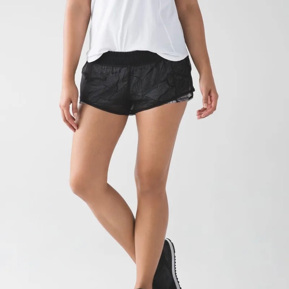 Lululemon city sky run by short! New with tags